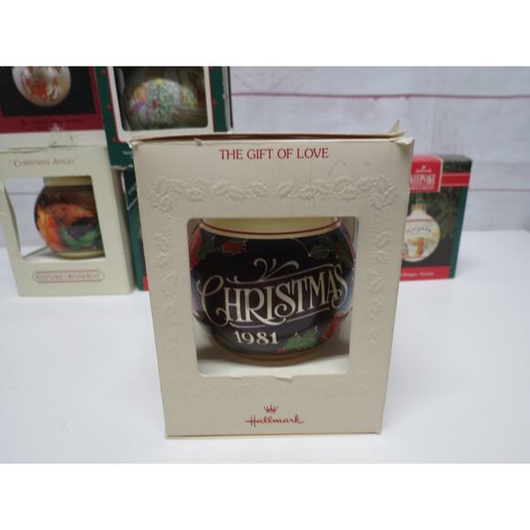 Vintage Lot 14 Hallmark Christmas Ornaments in Boxes Glass Balls 1970s 80s 90s - Picture 9 of 16